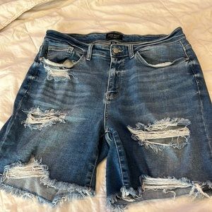 Judy Blue Jeans Denim Distressed shorts sz XL stretchy